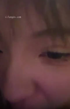 嘴上說著雞巴很臭，很難吃，但是身體卻很誠實封面图