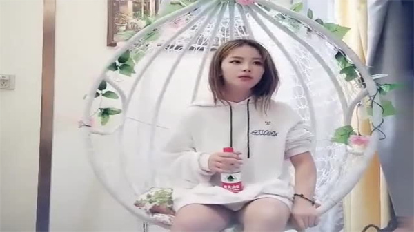 黄先生最喜欢的学妹最骚的女神肉体性爱摩擦封面图